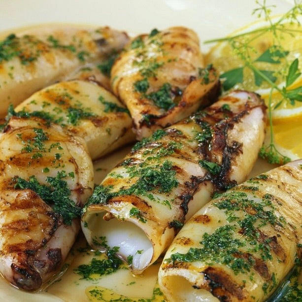 CALAMARES A LA PARILLA EN UN MARINADO DELICIOSO